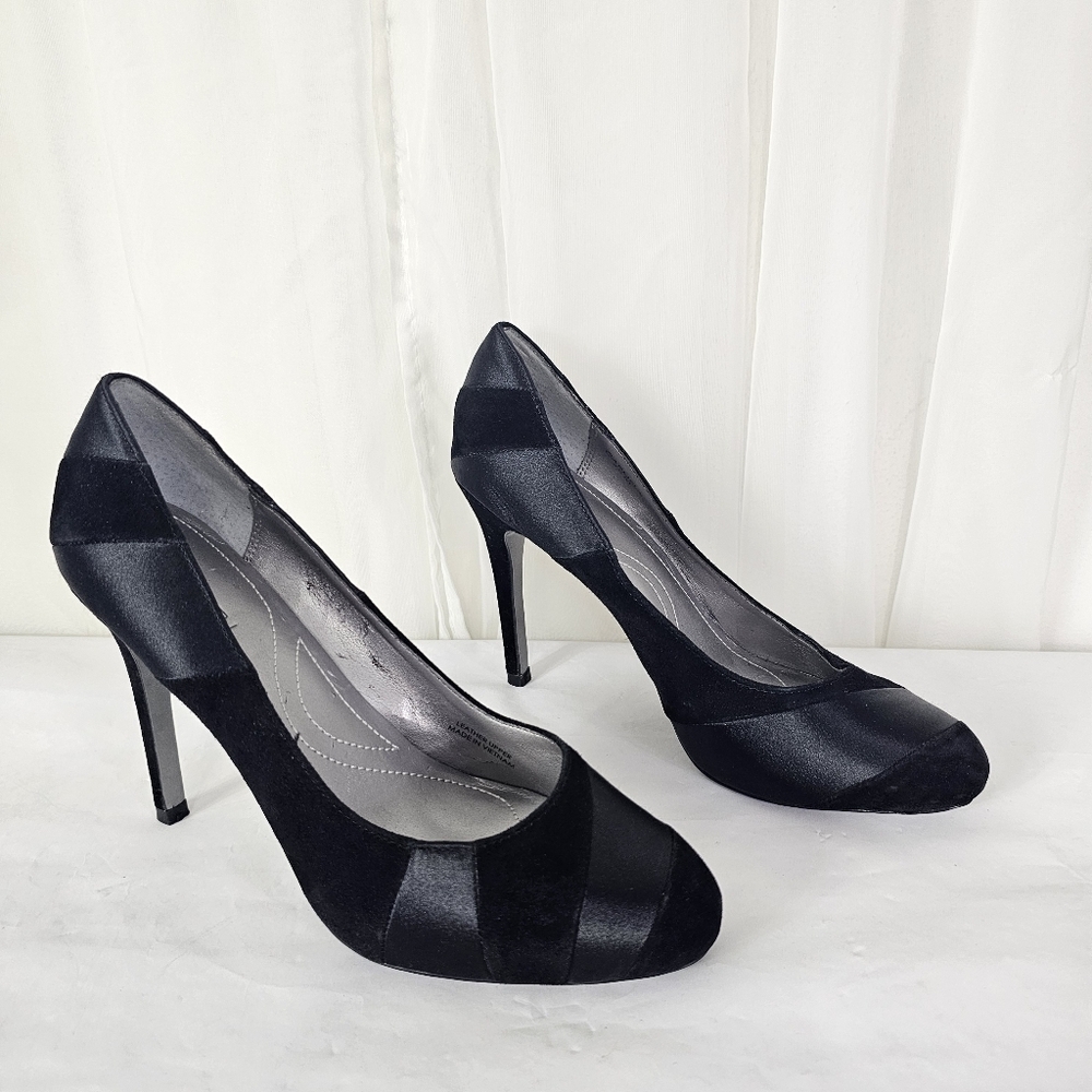 Tahari Carmela Black Suede and Satin Stiletto Heels Elegant Edgy Bold